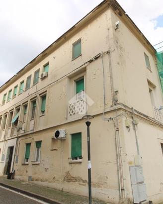 2 LOCALI A FRANCAVILLA AL MARE