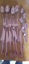 set da 24 posate color bronzo 