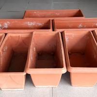 fioriere in plastica  color terracotta