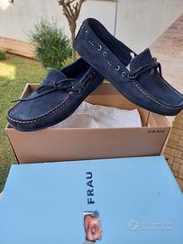 Scarpe mocassini marca Frau, 41, blu scamosciati.