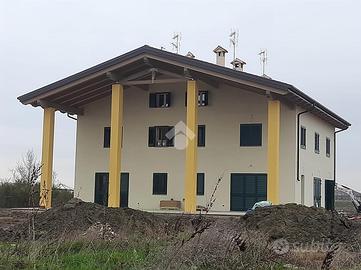 CASA SEMINDIPENDENTE A BENTIVOGLIO