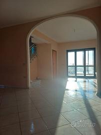Duplex di 160mq + garage + posto auto in PARCO