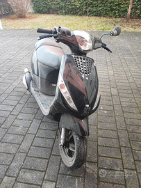 Piaggio zip