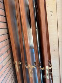Set di porte a battente