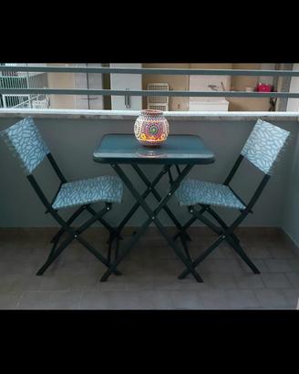 tavolo giardino pieghevole  con  2 sedie 