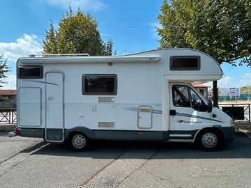Camper Mansardato Roller Team Granduca 64