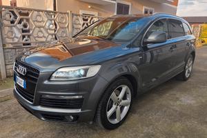 Audi Q7 3.0 Tdi S-Line
