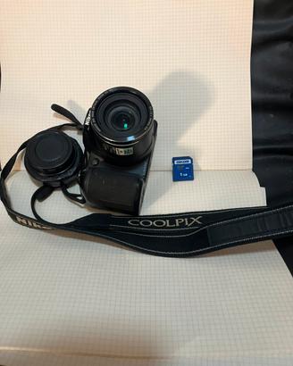 NIKON COOLPIX-L810
