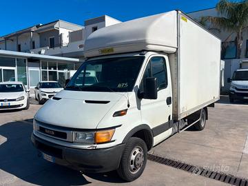 A75 IVECO DAILY 35C13 FURGONE motore cc 2800