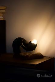 Lampada in legno da tavolo