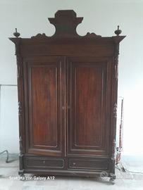 Armadio vecchio 