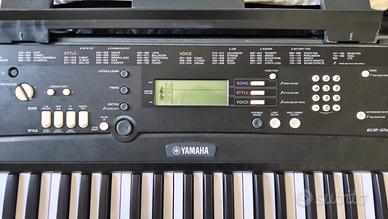 Tastiera Yamaha EZ220