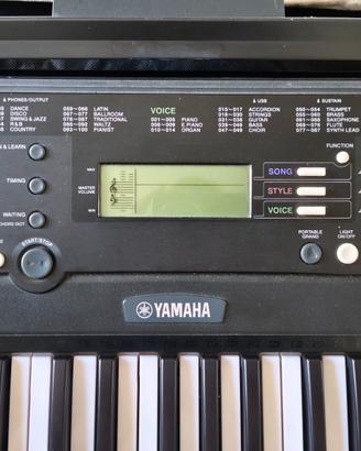 Tastiera Yamaha EZ220