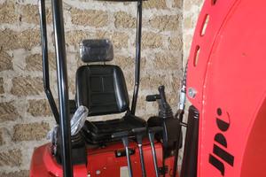 Escavatore 18 ht