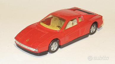 FERRARI TESTAROSSA 1984 a retrocarica - scala 1:39
