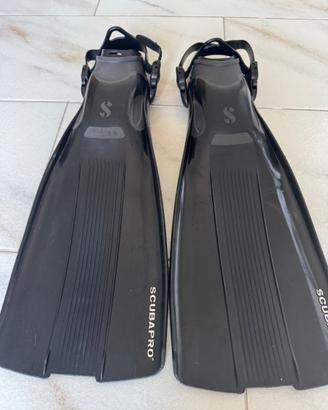 Pinne Scubapro M/L con cinghiolo