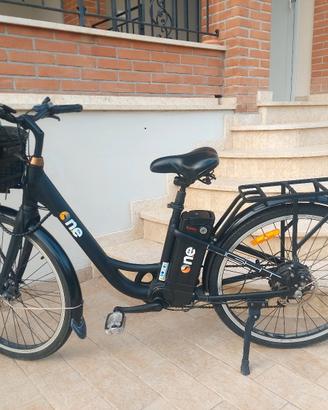 Icon.e THE ONE BICI ELETTRICA LIGHT 250W/36V 25KMH