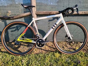 BICI GRAVEL/CX SPECIALIZED CRUX PRO USATO M. 54