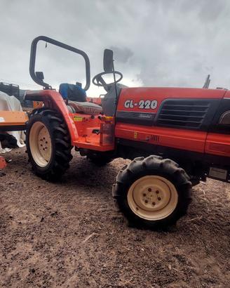 Trattore agricolo kubota