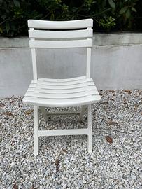 Sedie di plastica pieghevoli