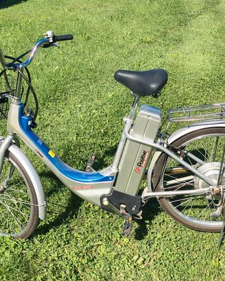 bicicletta elettrica da donna 