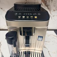 Macchina caffè automatica de longhi magnifica evo