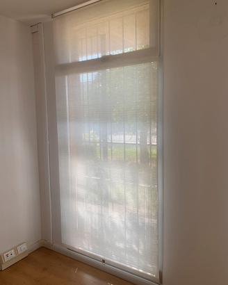 Tenda a rullo da parete o soffitto