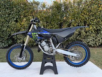 Yamaha yz125 Monster Edition