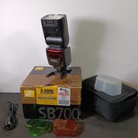 Nikon Sb700