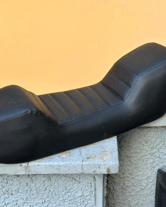 Sella monoposto per Moto Guzzi 850 Le Mans