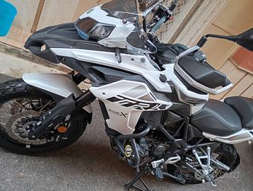 Benelli Trk 502x (9000km)
