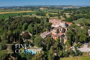 Rustico / Casale di 1150 m² a Chiusi