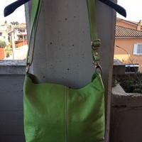 Borsa verde 100% pelle