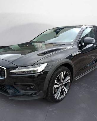 VOLVO V60 Cross Country 2.0 d4 Pro awd