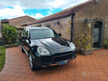 Porsche Cayenne 4.5V8 Turbo