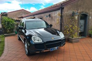 Porsche Cayenne 4.5V8 Turbo