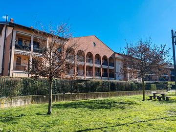 Bilocale in palazzina recente - vicino stazione FS