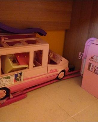 Casa e camper Barbie, cucina e seggiolino bambola
