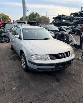 Ricambi Volkswagen Passat 1.8 20V SW Anno 2000 Cod