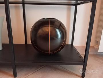 Vaso etnico in ebano 