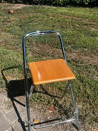 Eleganti sgabelli da cucina