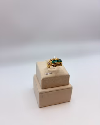 Anello in oro giallo 18k