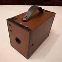 Kodak No. 2 Brownie Box Camera - Mod F Rara UK Ltd