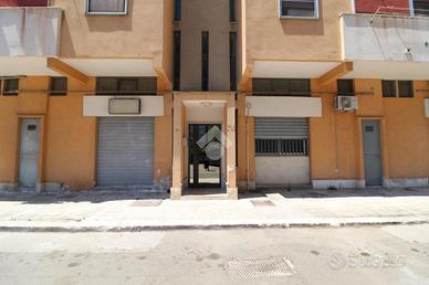 4 LOCALI A BRINDISI