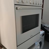 Fornello a gas con forno statico
