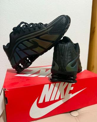 Nike Shox R4 SE