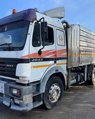 Mercedes Benz SK 2044 Autospurgo