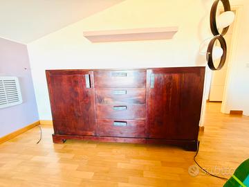 Madia/Credenza