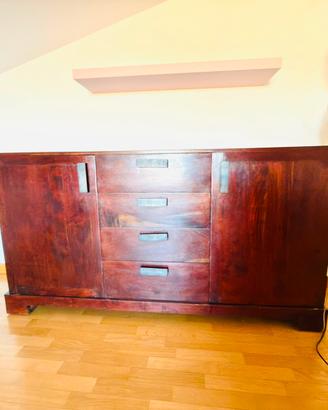 Madia/Credenza