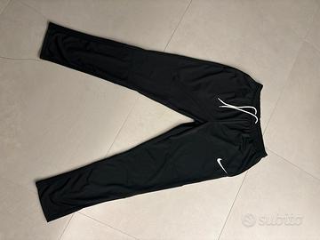 Pantaloni sportivi nike
